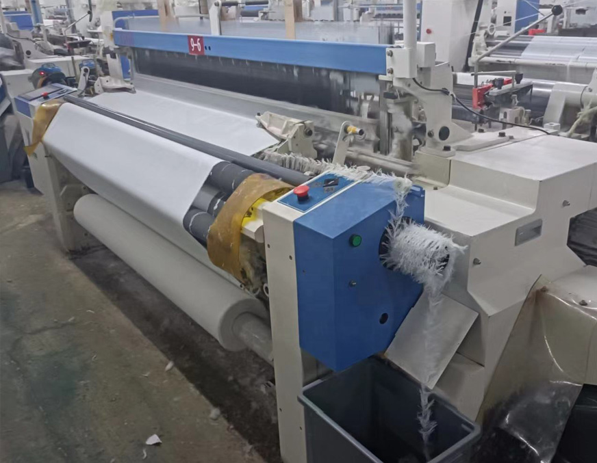 Coral Weaver - Crafting Excellence with Care